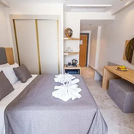 222 Hisaroenue Otel Cedit